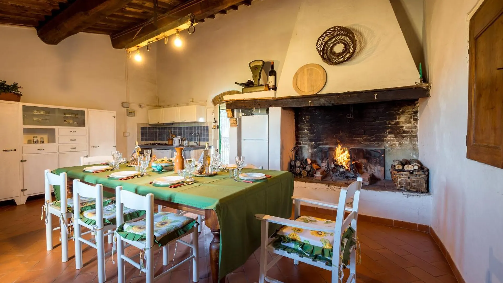 Spacious Estate In San Gimignano 0*,  Italy