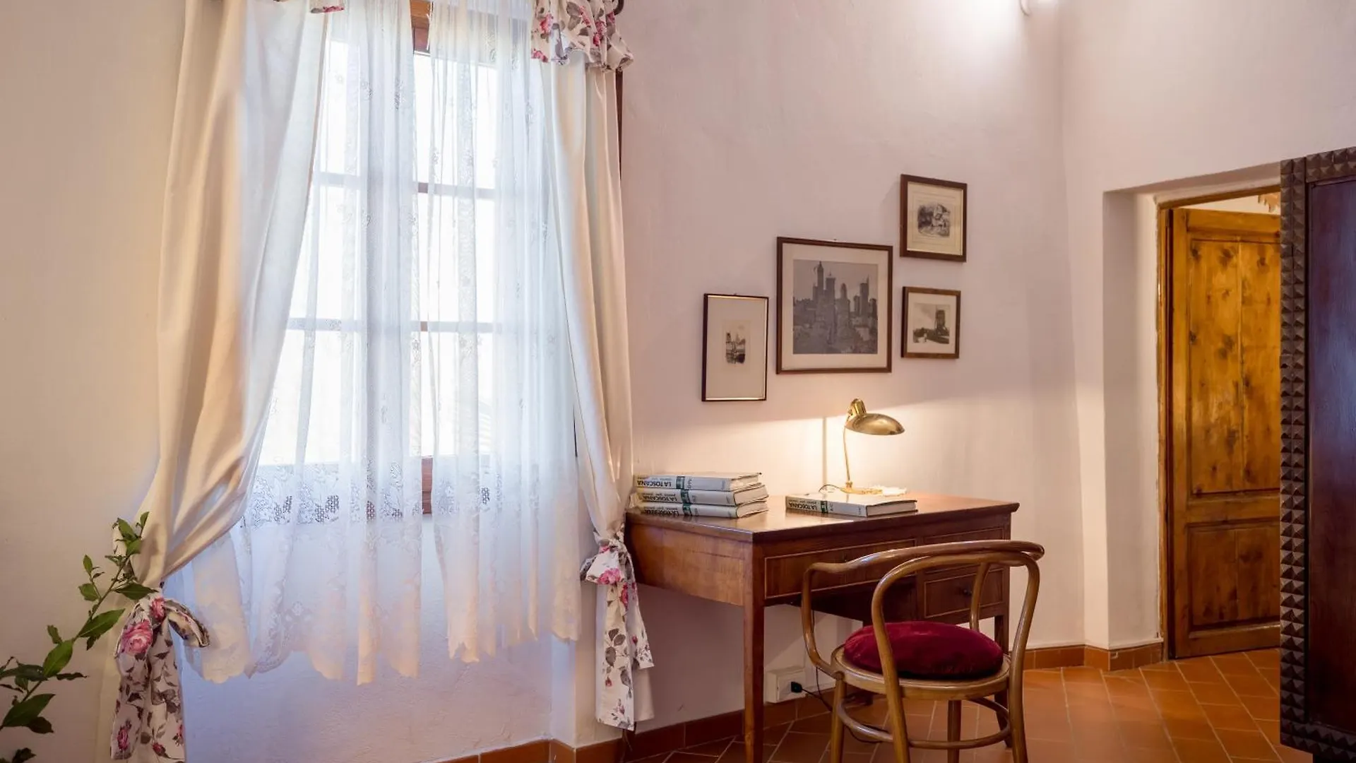 Holiday home Spacious Estate In San Gimignano