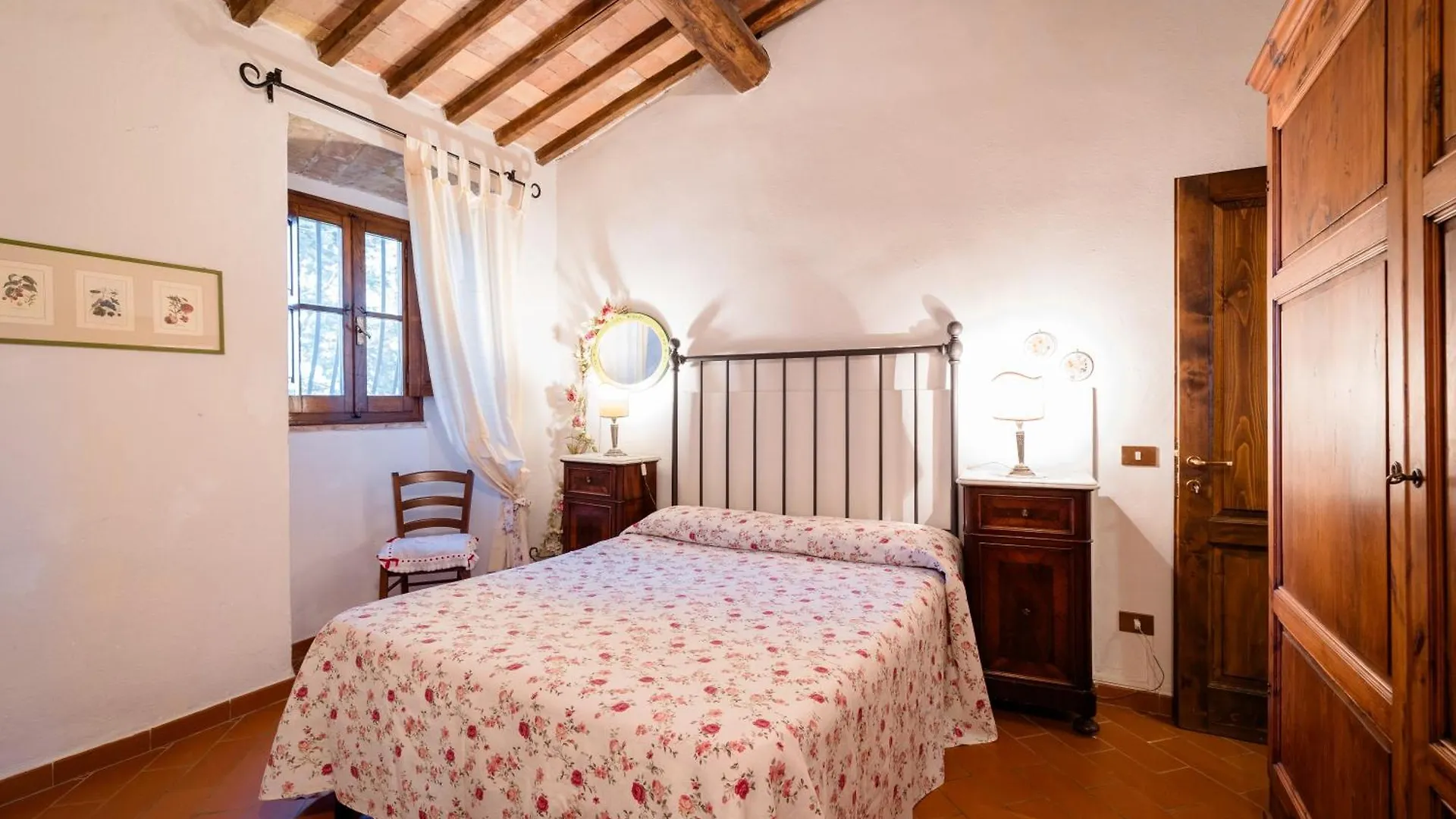 Spacious Estate In San Gimignano