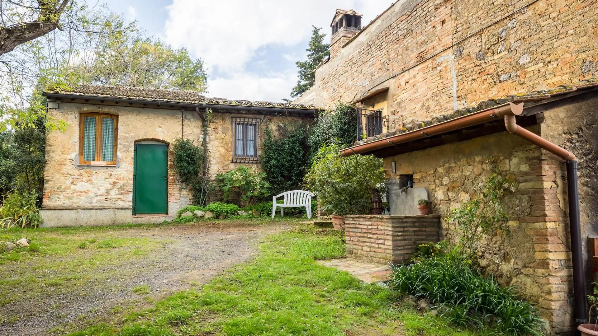 Holiday home Spacious Estate In San Gimignano