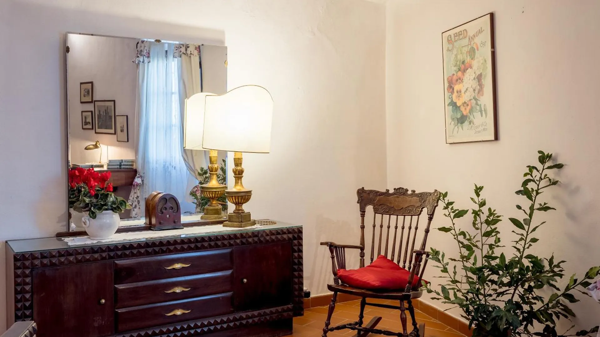 Spacious Estate In San Gimignano 0*,