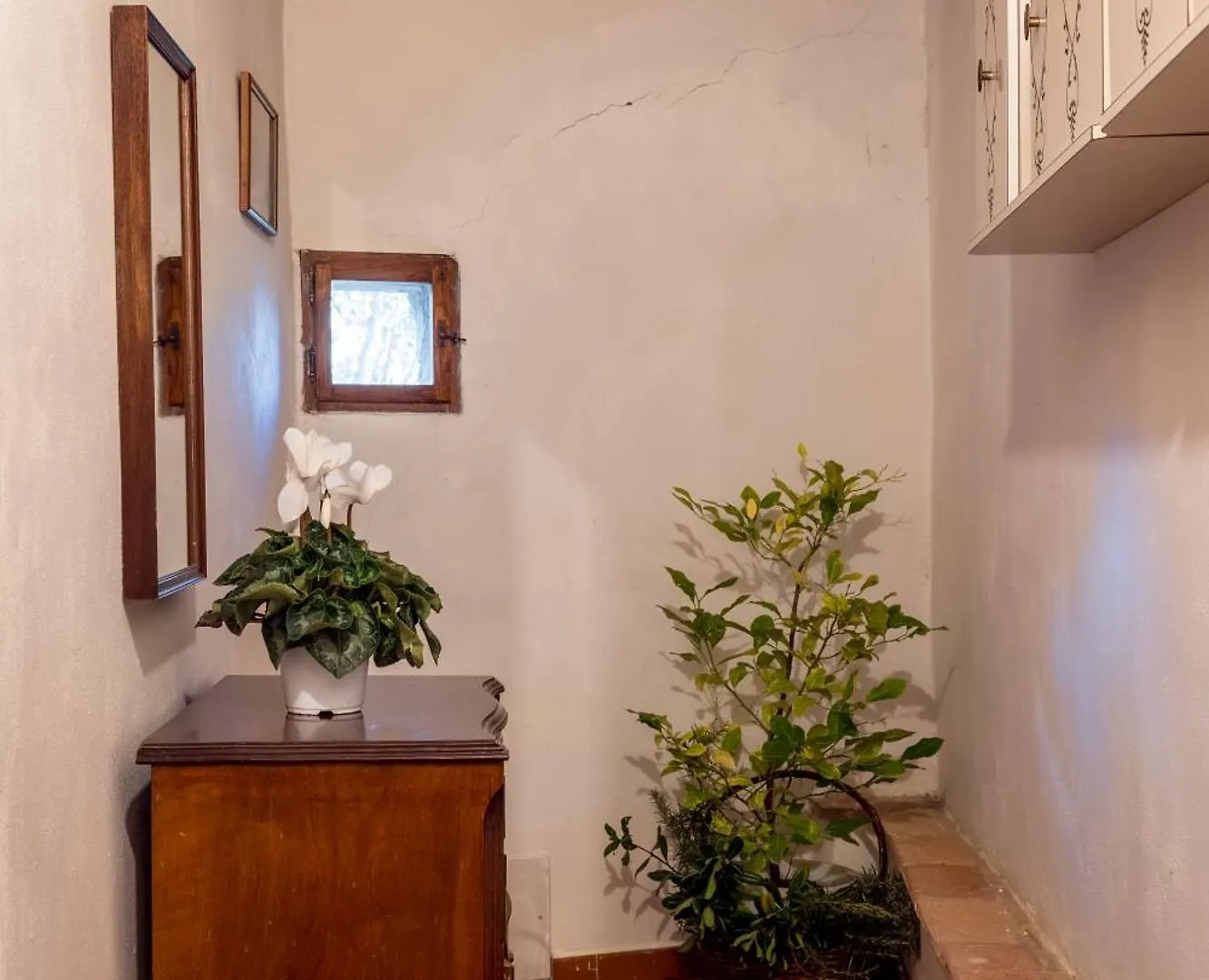 Spacious Estate In San Gimignano